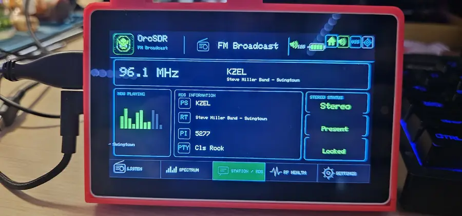 OrcSDR FM dashboard tuned to 96.1 MHz showing RDS station information